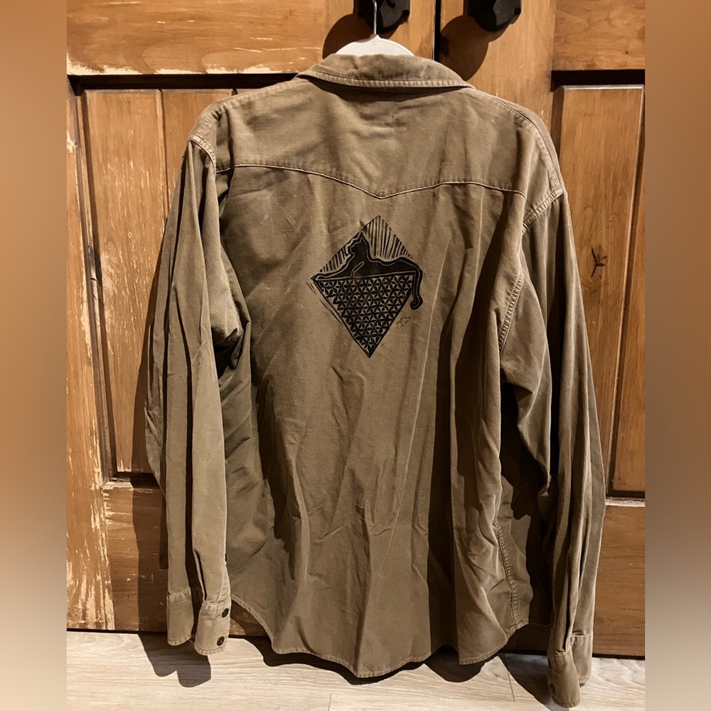Vintage American Eagle Corduroy shirt. “Cats under the stars” block print.